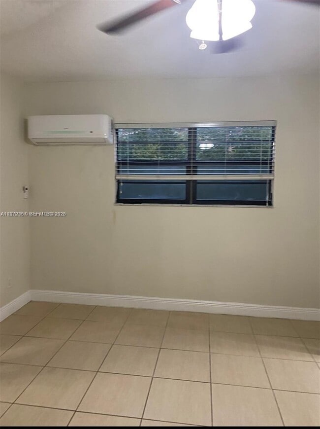 Building Photo - 6743 SW 15th St