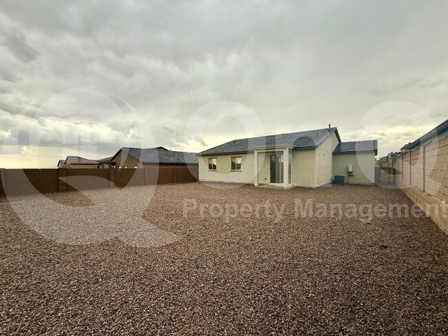 Building Photo - 17590 S Ironwood Bend Dr