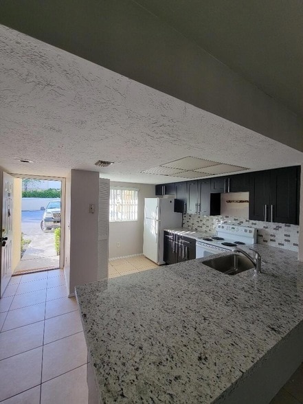 Building Photo - 104 Palm Beach Trace Dr