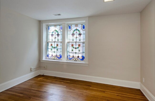 Building Photo - 2673 Euclid Heights Blvd