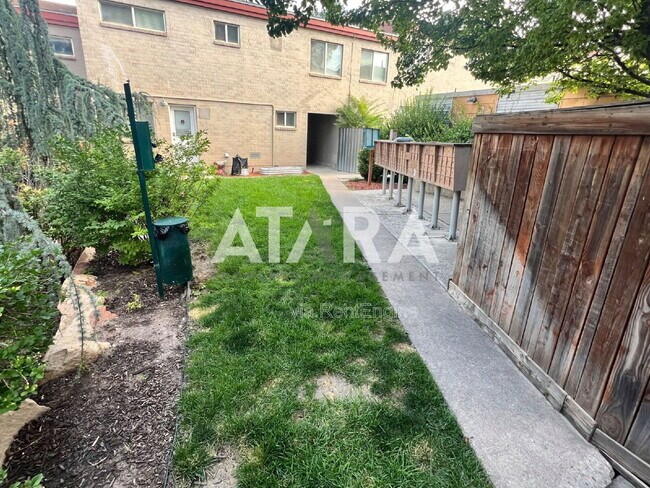 Building Photo - 650 N 300 W