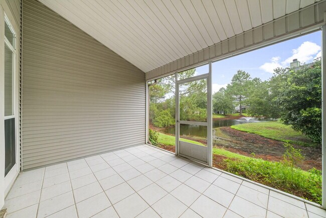 Building Photo - 94 Cll Escada