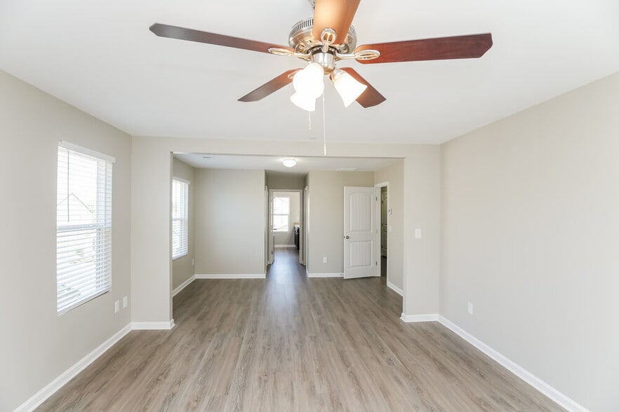 Building Photo - 163 Possum Creek Ln