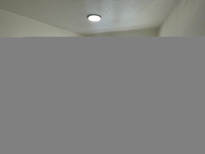 Building Photo - 126 N 4th Ave