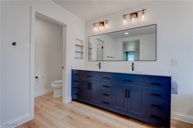 Building Photo - 10018 Twilight Canyon Ct
