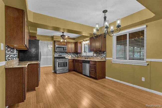 Building Photo - 17471 Evans St