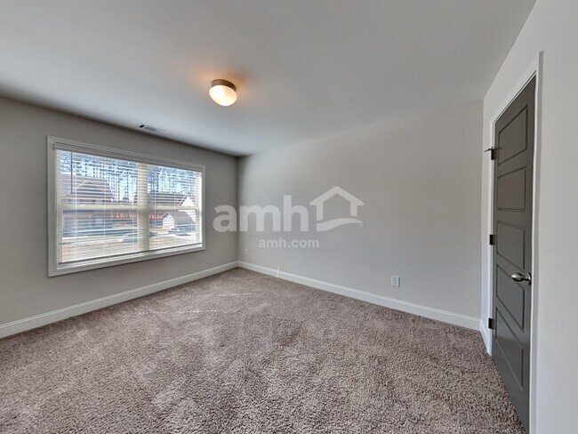 Building Photo - 1250 Victoria Walk Ln