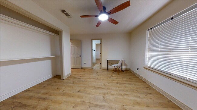 Building Photo - 22010 Rockchester Dr