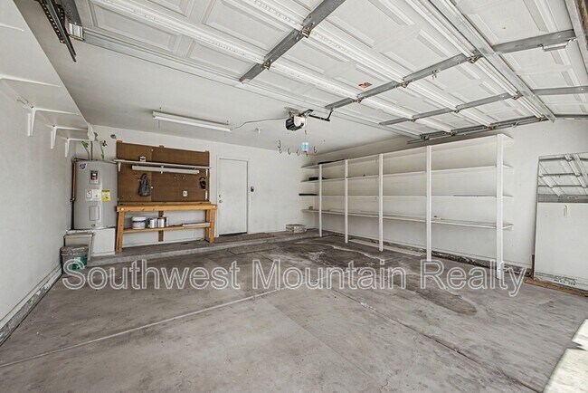 Building Photo - 649 S Banning