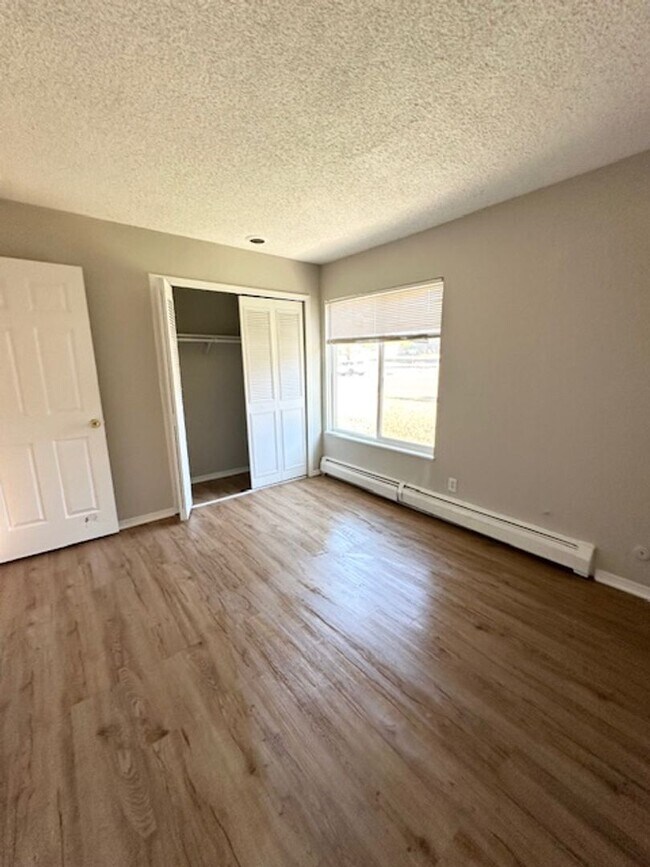Building Photo - 4502 Picturesque Cir