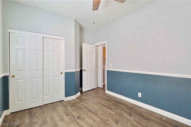 Building Photo - 1287 Horizon Village Ave