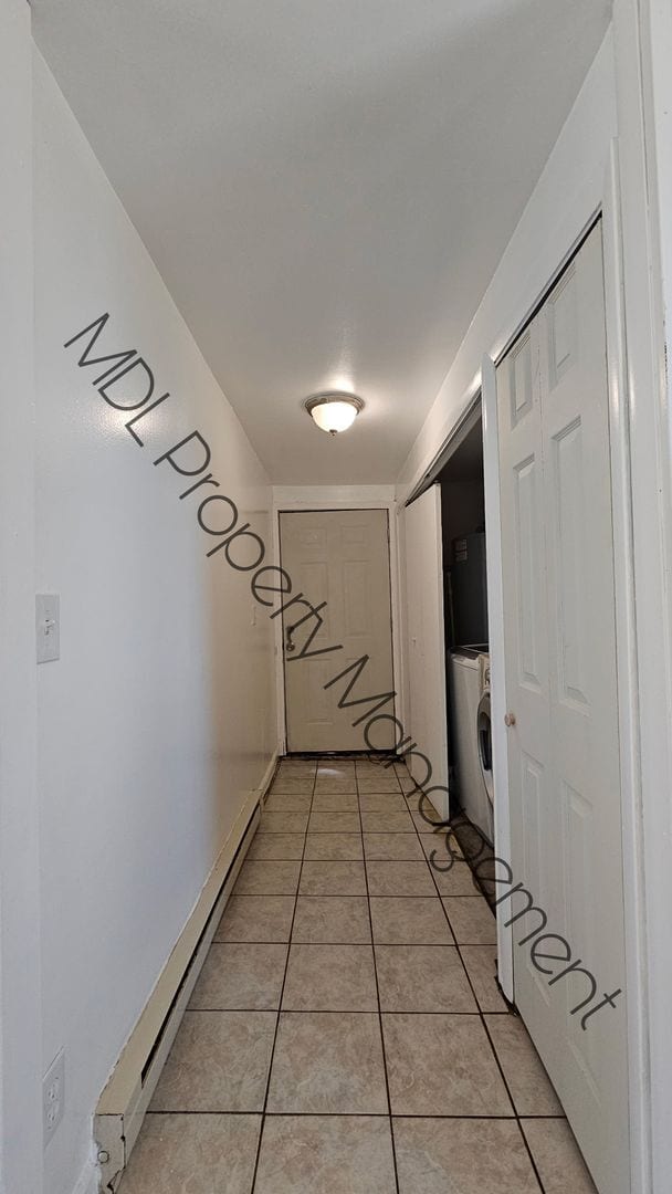 Building Photo - Beautiful 3 bed 1.5 bath home with Pole Ba...