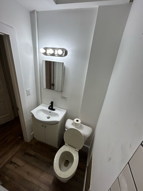 Building Photo - 339 Monroe St