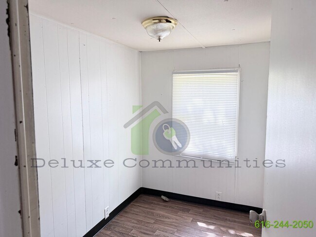 Building Photo - 3337 Wesler Dr