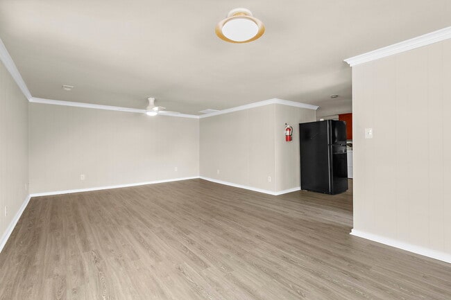 Building Photo - 4440 Spruill Ave