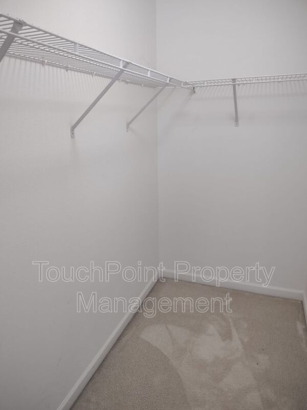 Building Photo - 2026 Durand Rd
