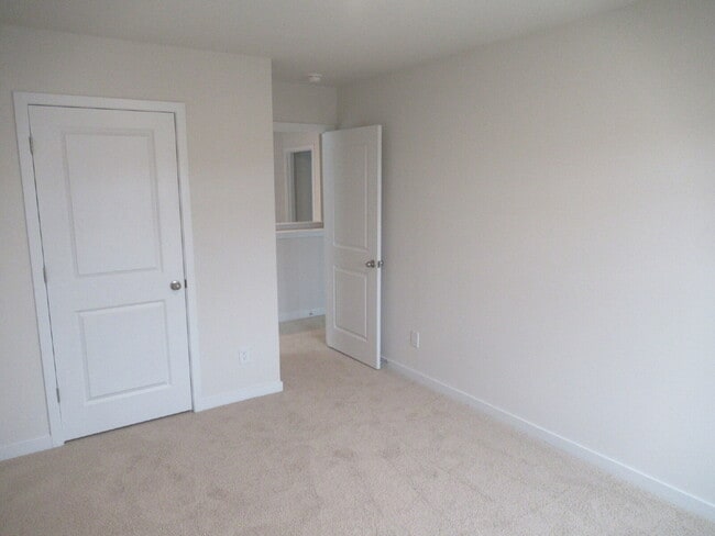 Building Photo - For Rent in Lincolnton — Spacious and modern 4-bedroom, 2.5 bath two story home designed for open...