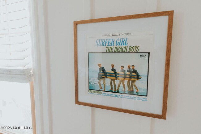 Building Photo - 35 12th Ave