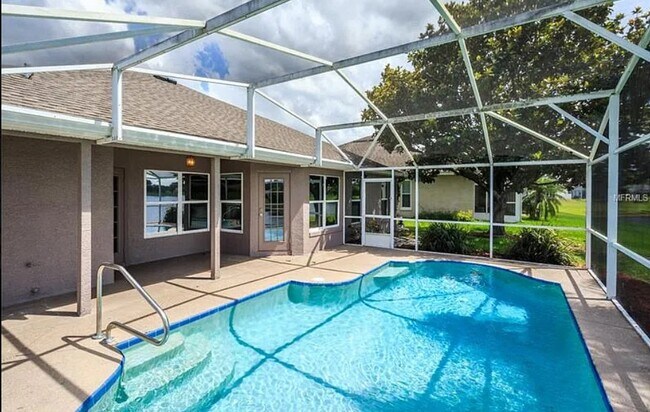 Building Photo - 12687 Waterhaven Cir