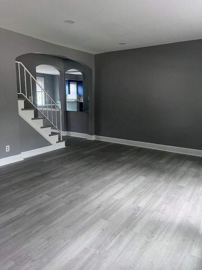 Building Photo - Updated 4-Bedroom Gem with Backyard Retreat