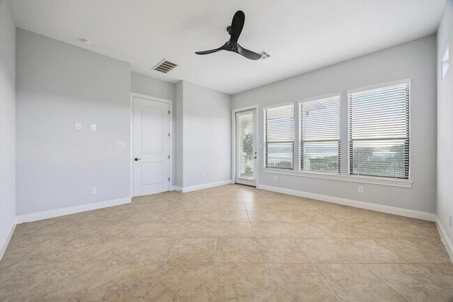 Building Photo - 17813 Kingfisher Ridge Dr