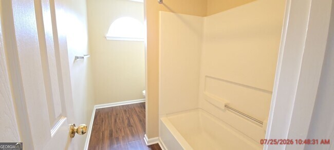Building Photo - 308 J C Ct