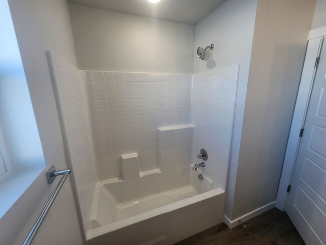 Building Photo - Brand New 4 bedroom in Star