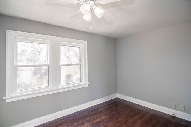 Building Photo - Beautiful 3-Bedroom Home with Natural Ligh...