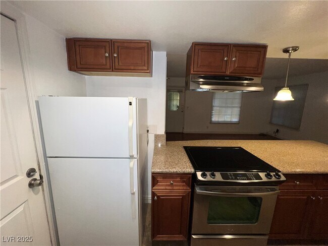 Building Photo - 1467 Lorilyn Ave