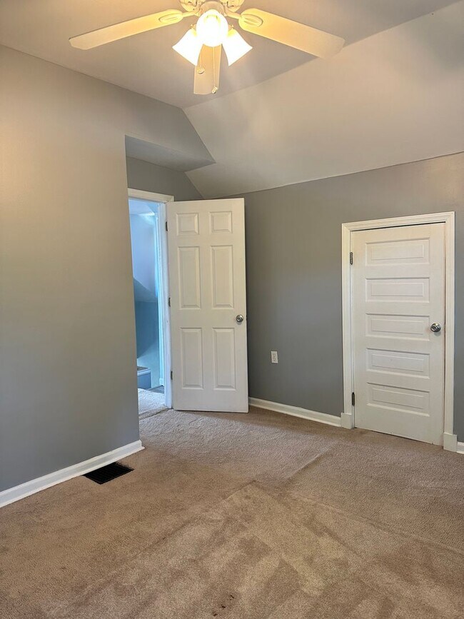 Building Photo - Great Newly Remodeled 3 bed in Madisonvill...
