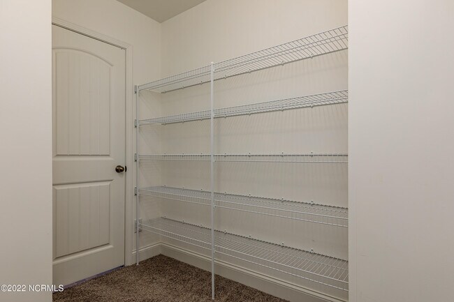 Building Photo - 290 Brentmoor Dr