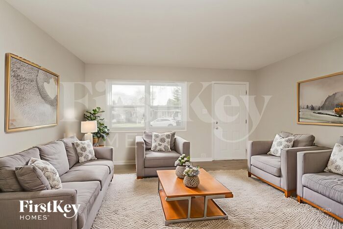 Building Photo - 408 Dalhart Ave