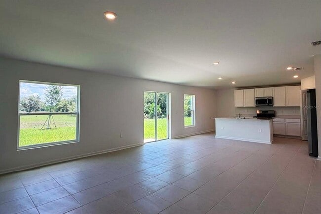 Building Photo - 2831 Pioneer Trl