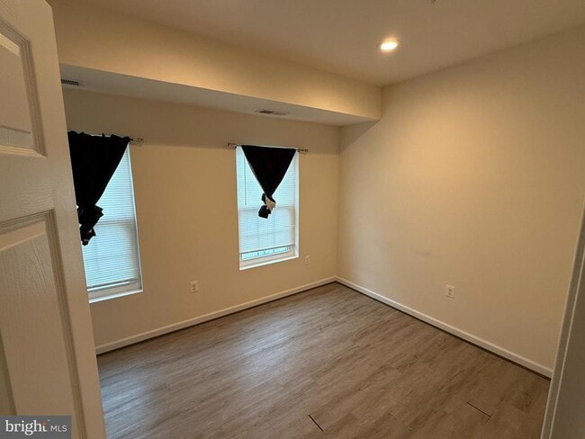 Building Photo - 1500 Ogden St NW