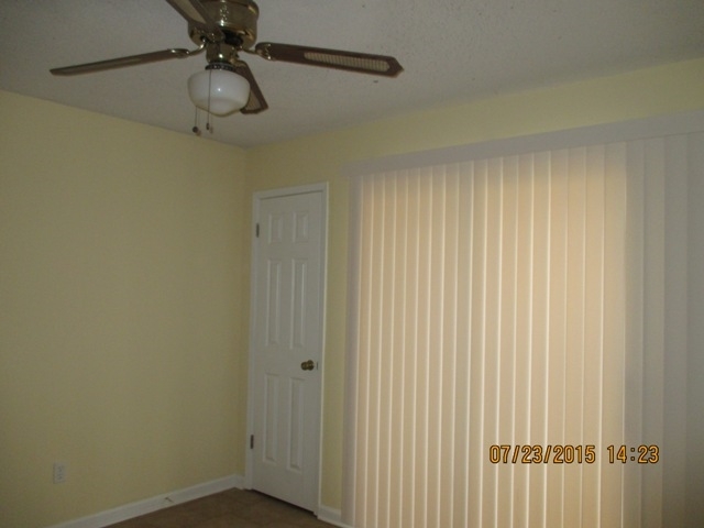 Building Photo - 6326 W Fairfield Dr