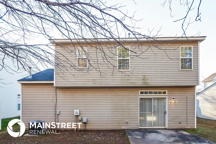 Building Photo - 11242 Heritage Green Dr