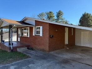 Building Photo - Must see 2 - bedroom, 1 -bath all brick home