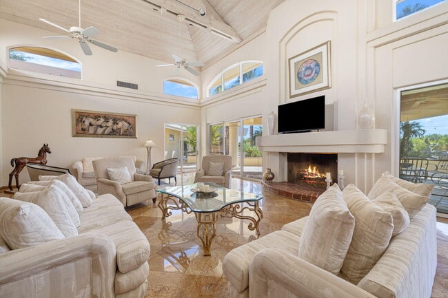 Building Photo - 50180 Vista Montana Rd