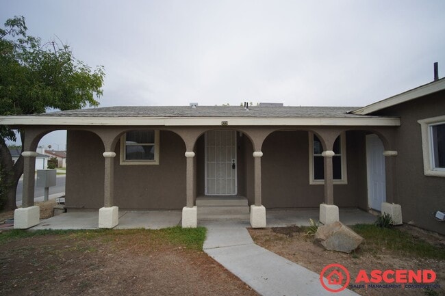 Building Photo - Lovely Home in East Bakersfield!