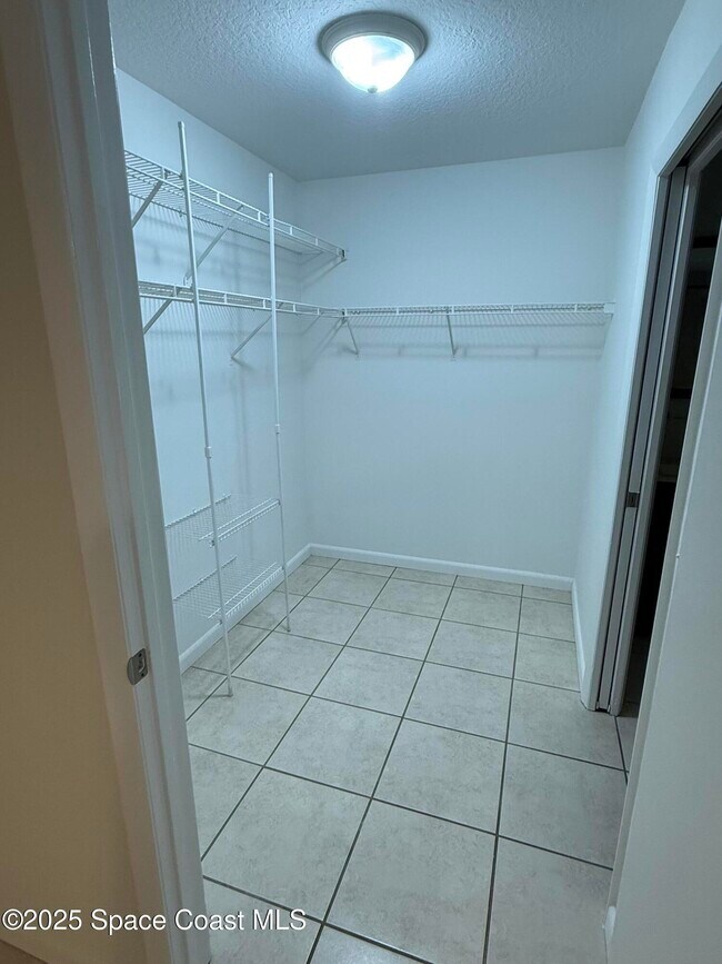 Building Photo - 1790 Rocky Wood Cir