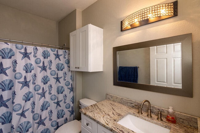 Building Photo - 800 Vista Lake Dr