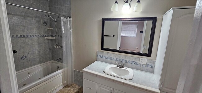 Building Photo - 501 NW 65th Ave