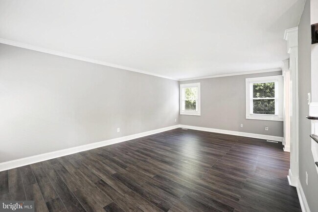 Building Photo - 1518 Gingerwood Ct