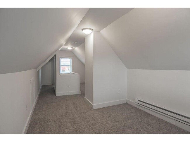 Building Photo - 1606 Concordia Ave