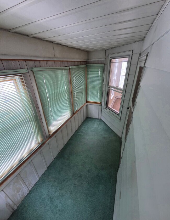 Building Photo - 1122-1124 Seventh Ave