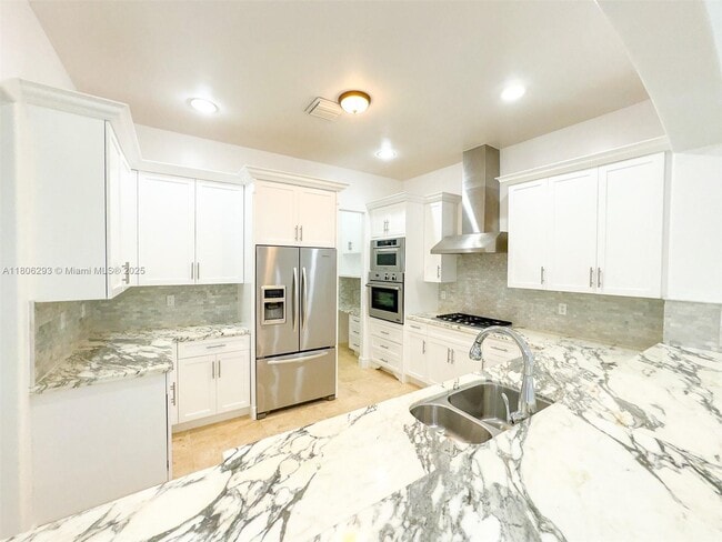 Building Photo - 10170 SW 75th Pl
