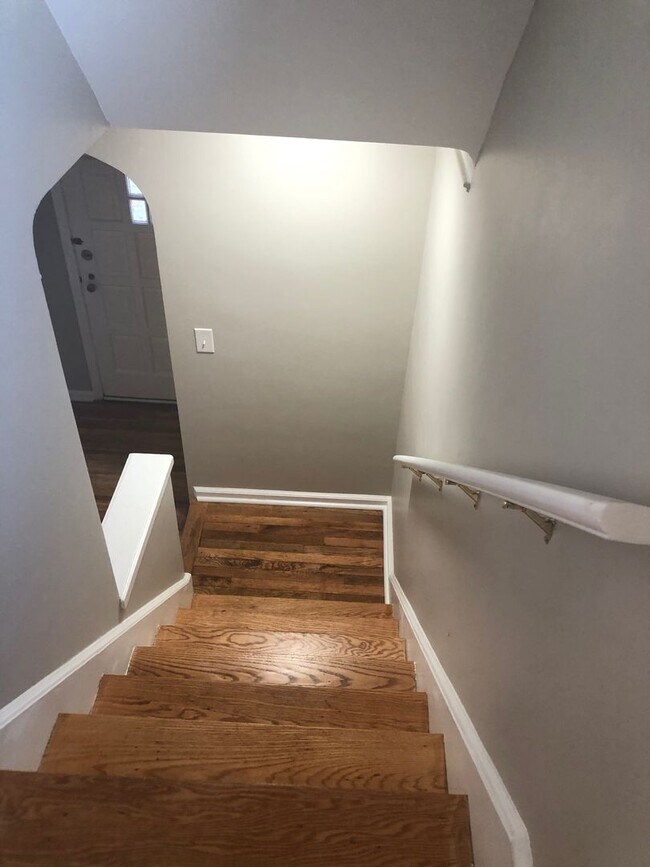 Building Photo - Check out this fully remodeled brick colon...