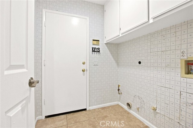 Building Photo - 24961 Stonegate Ln