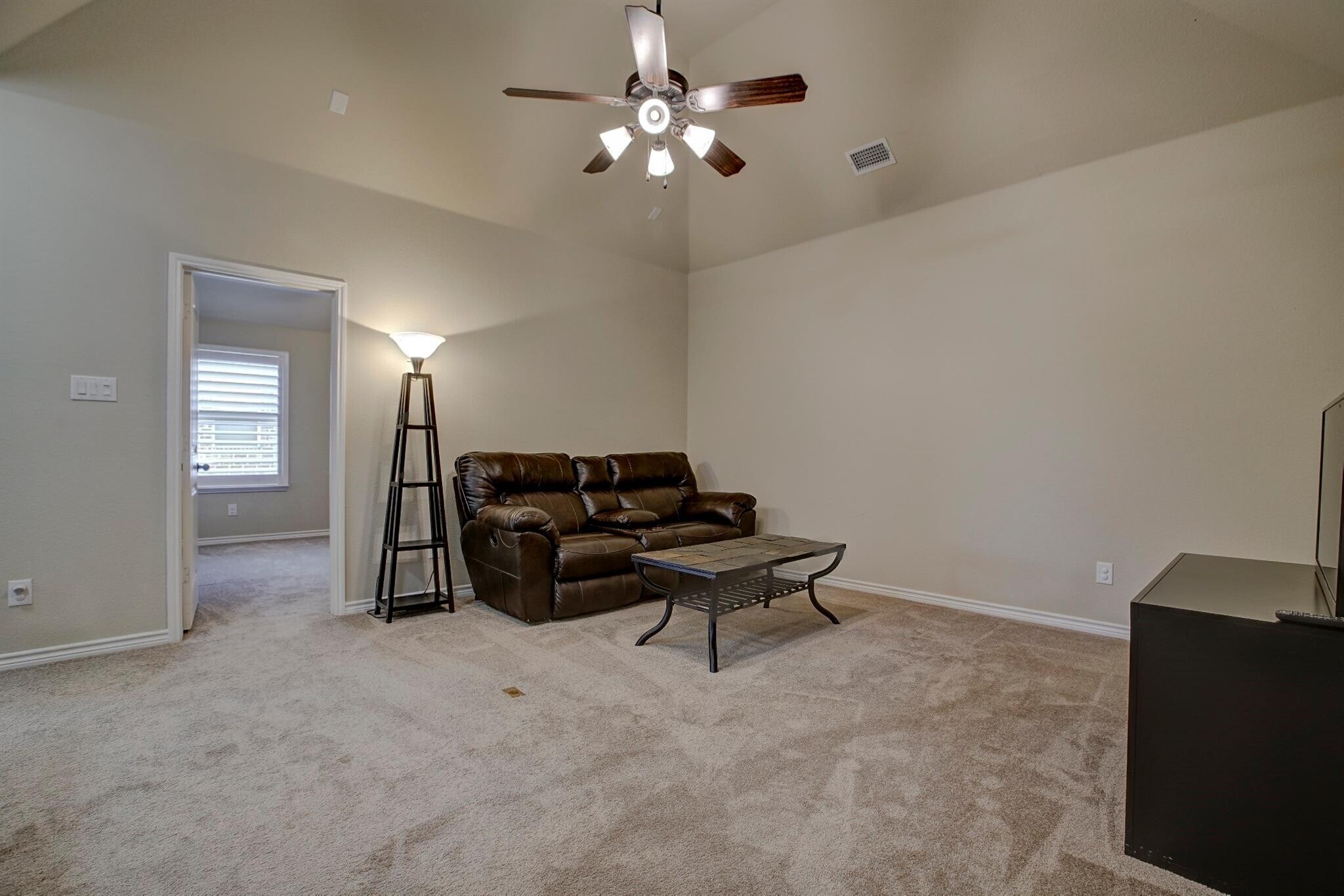 Building Photo - 2046 Sundown Dr