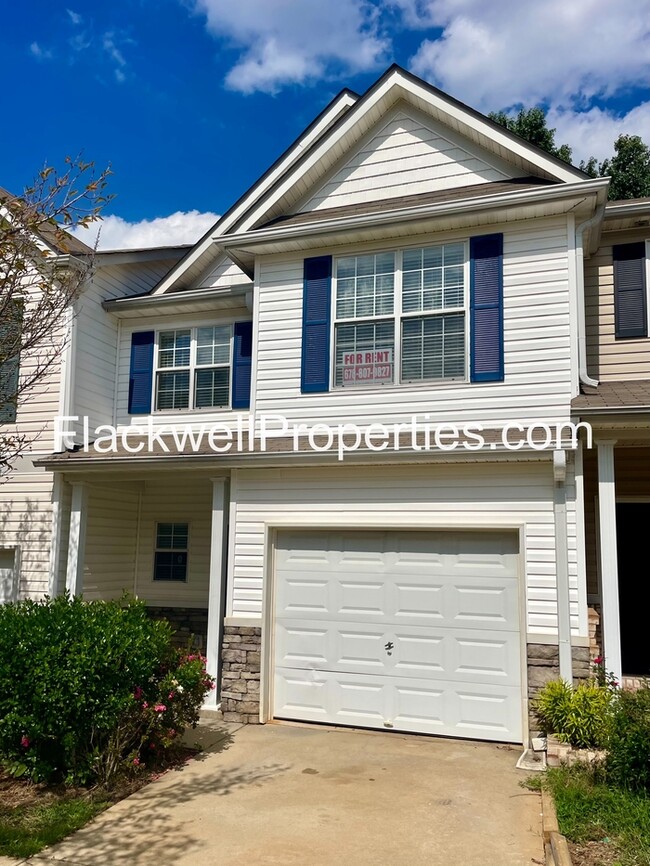 Primary Photo - New Carpet, New Paint, Well Maintained Hom...
